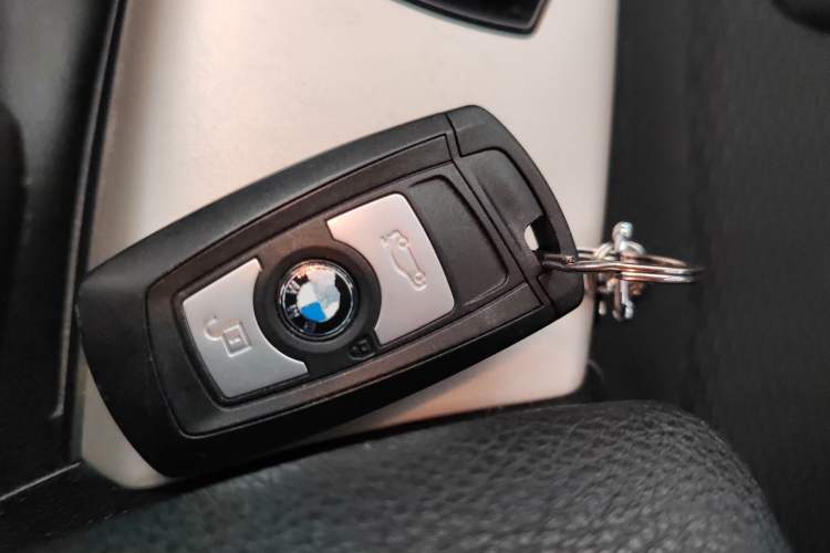 Used BMW 1 Series 2013 Revised 116i Leading Edition Interior 1