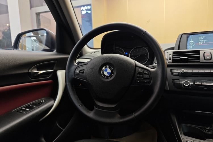 Used BMW 1 Series 2013 Revised 116i Leading Edition Interior 11