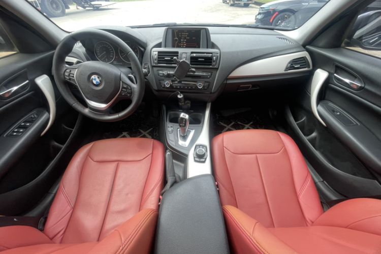 Used BMW 1 Series 2013 Facelifted 118i Leading Edition Interior 3