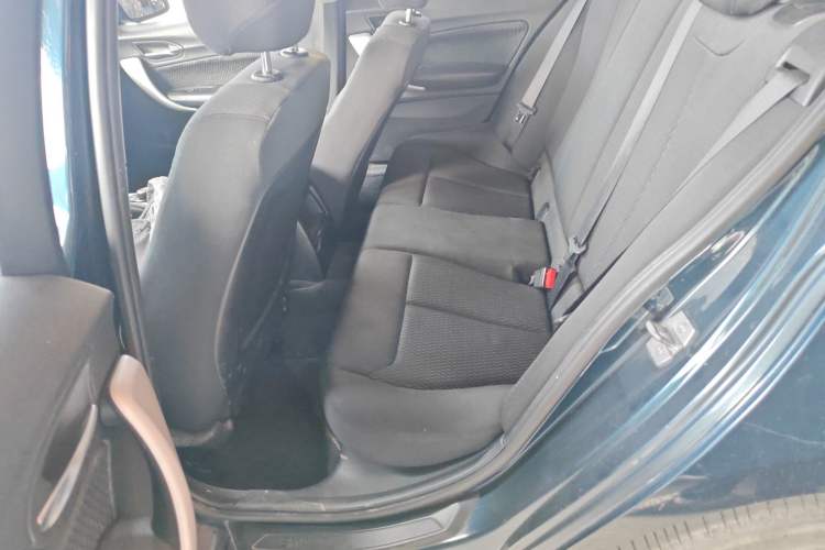 Used BMW 1 Series 2013 Revised 116i Leading Edition Interior 4