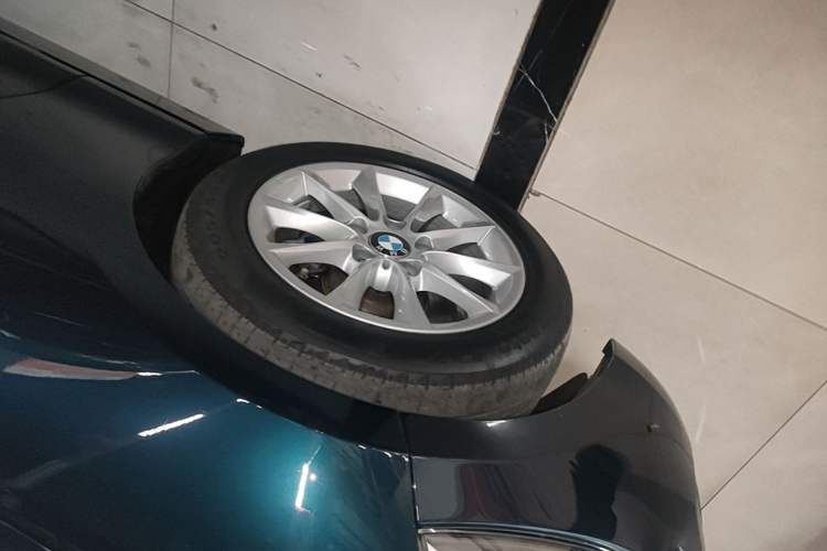 Used BMW 1 Series 2013 Revised 116i Urban Edition Left Front Wheel Hub