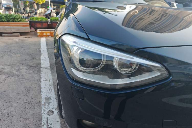 Used BMW 1 Series 2013 Facelifted 118i Leading Edition Right Front Headlight