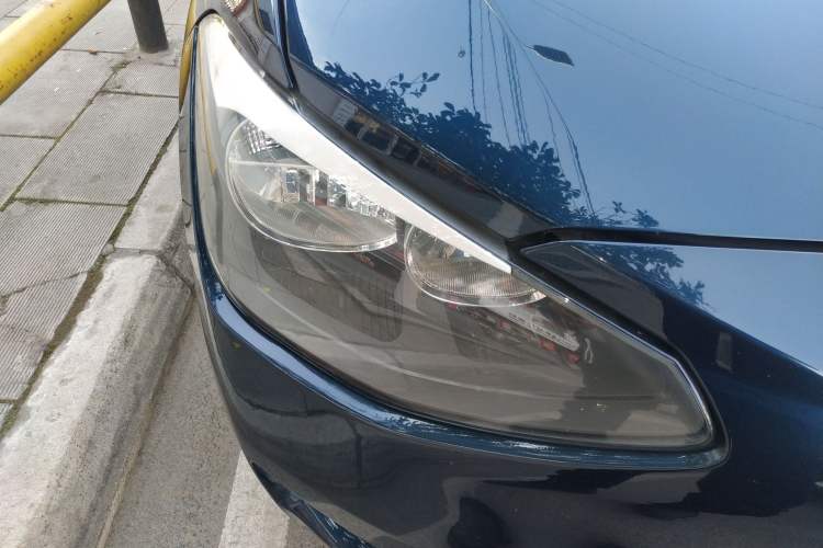Used BMW 1 Series 2013 Revised 116i Leading Edition Right Front Headlight