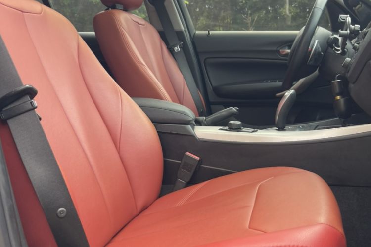 Used BMW 1 Series 2013 Facelifted 118i Leading Edition Right Front Seat