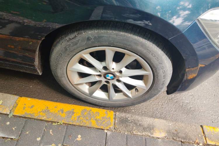 Used BMW 1 Series 2013 Revised 116i Leading Edition Right Front Wheel Hub
