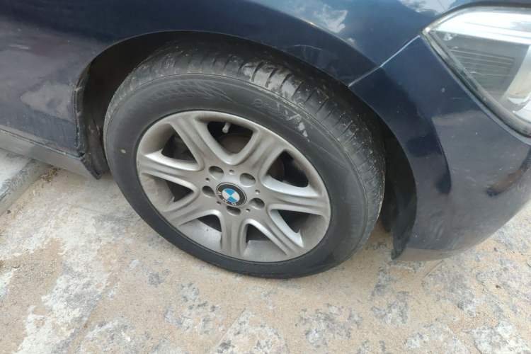 Used BMW 1 Series 2013 Facelifted 118i Leading Edition Right Front Wheel Hub