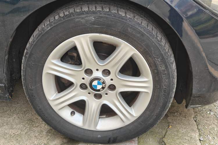 Used BMW 1 Series 2013 Revised 116i Leading Edition Right Front Wheel Hub