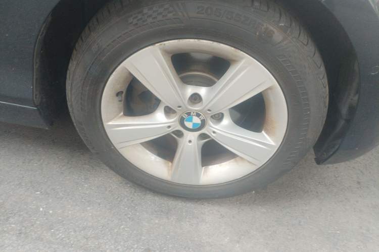 Used BMW 1 Series 2013 Revised 118i Sport Edition Right Front Wheel Hub