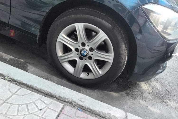 Used BMW 1 Series 2013 Revised 116i Leading Edition Right Front Wheel Hub