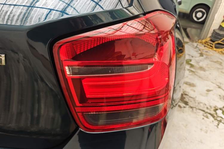 Used BMW 1 Series 2013 Facelifted 118i Leading Edition Right Rear Taillight