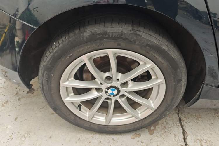 Used BMW 1 Series 2013 Facelifted 118i Leading Edition Right Rear Wheel Hub