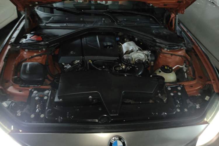 Used BMW 1 Series 2013 Facelifted 118i Leading Edition Engine Bay
