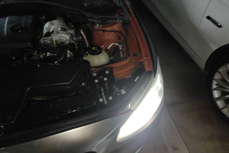 Used BMW 1 Series 2013 Facelifted 118i Leading Edition Engine Bay Left