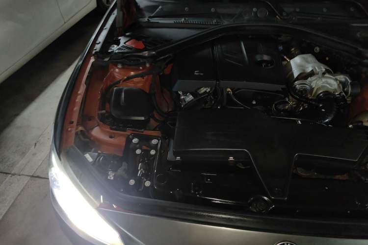 Used BMW 1 Series 2013 Facelifted 118i Leading Edition Engine Bay Right