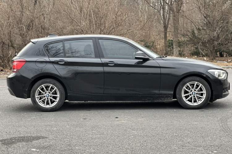 Used BMW 1 Series 2013 Facelifted 118i Leading Edition Exterior 3