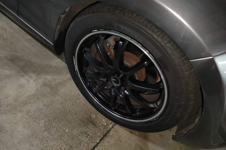Used BMW 1 Series 2013 Facelifted 118i Leading Edition Right Front Wheel Hub