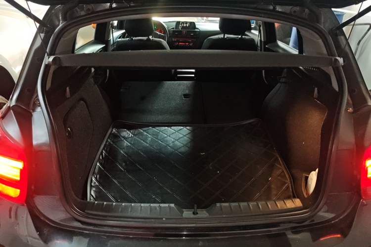 Used BMW 1 Series 2013 Facelifted 118i Leading Edition Trunk
