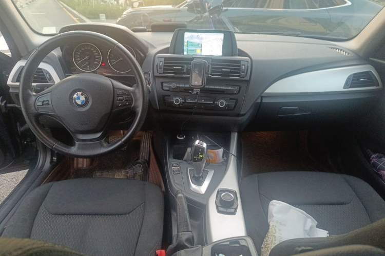 Used BMW 1 Series 2013 Revised 116i Leading Edition Center Console