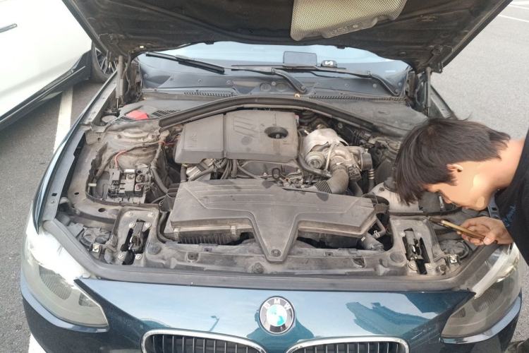 Used BMW 1 Series 2013 Revised 116i Leading Edition Engine Bay