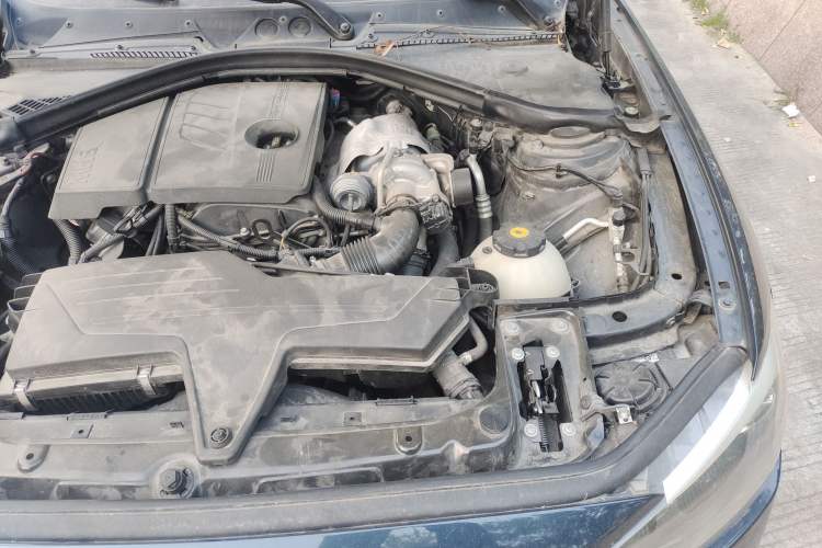 Used BMW 1 Series 2013 Revised 116i Leading Edition Engine Bay Left