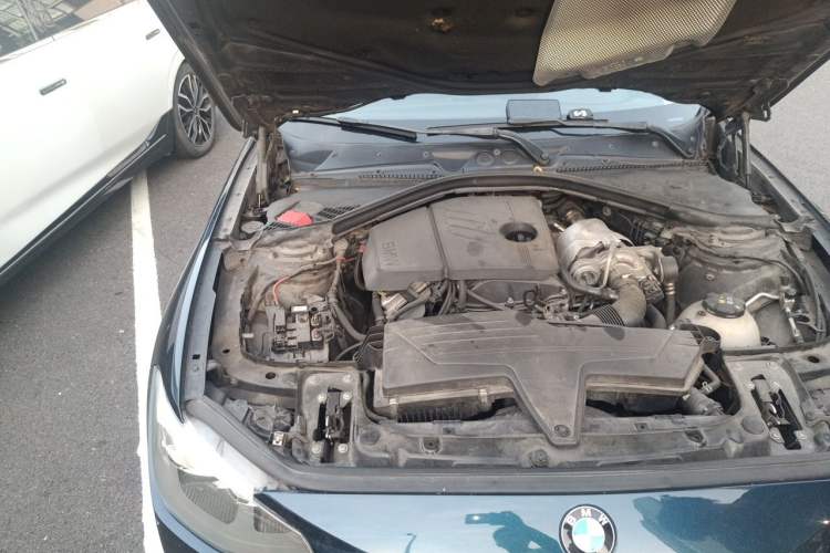 Used BMW 1 Series 2013 Revised 116i Leading Edition Engine Bay Right