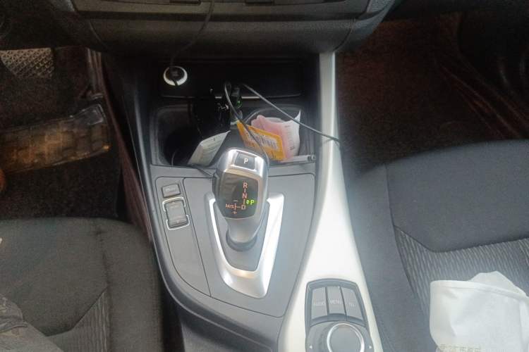 Used BMW 1 Series 2013 Revised 116i Leading Edition Gear Lever