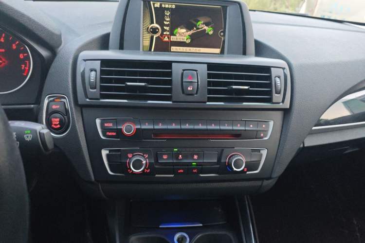 Used BMW 1 Series 2013 Revised 116i Leading Edition Audio And AC Panel