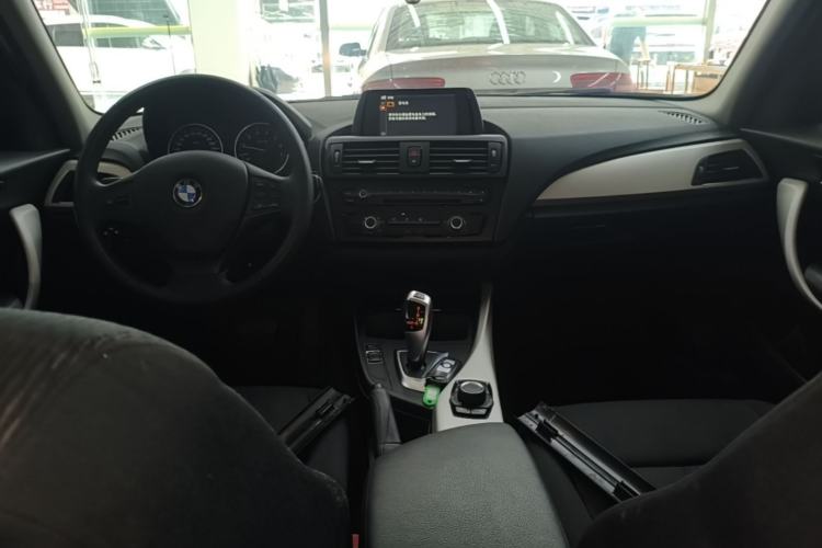 Used BMW 1 Series 2013 Revised 116i Leading Edition Center Console