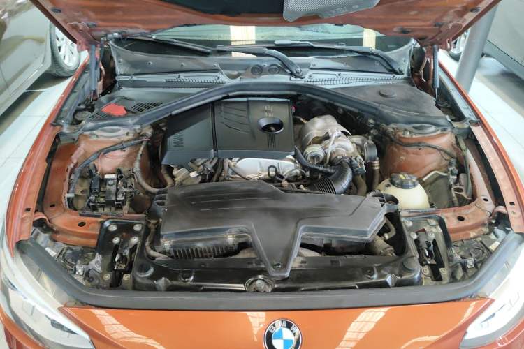 Used BMW 1 Series 2013 Revised 118i Sport Edition Engine Bay