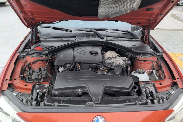 Used BMW 1 Series 2013 Revised 118i Sport Edition Engine Bay