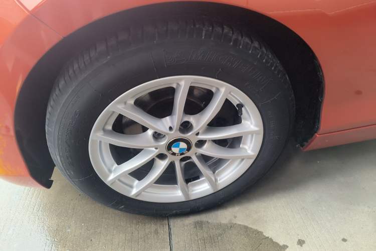 Used BMW 1 Series 2013 Facelifted 118i Leading Edition Exterior 7