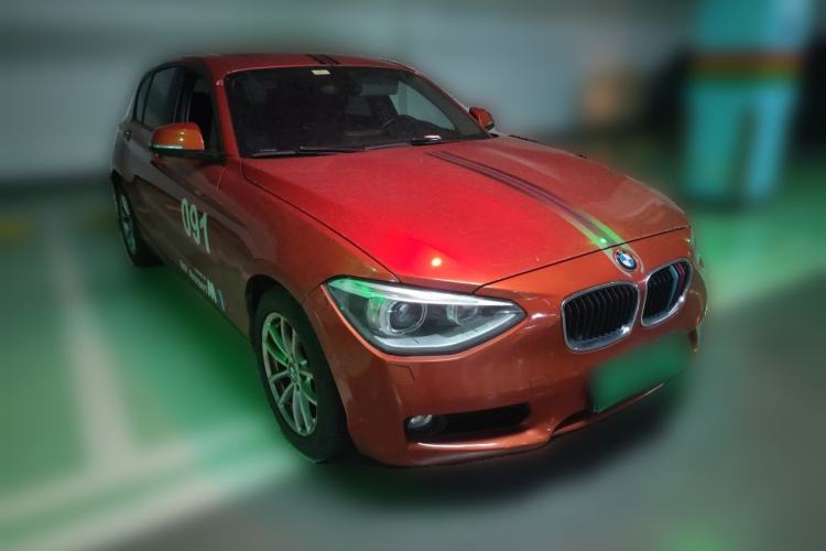 Used BMW 1 Series 2013 Facelifted 118i Leading Edition Front Right 45 Deg