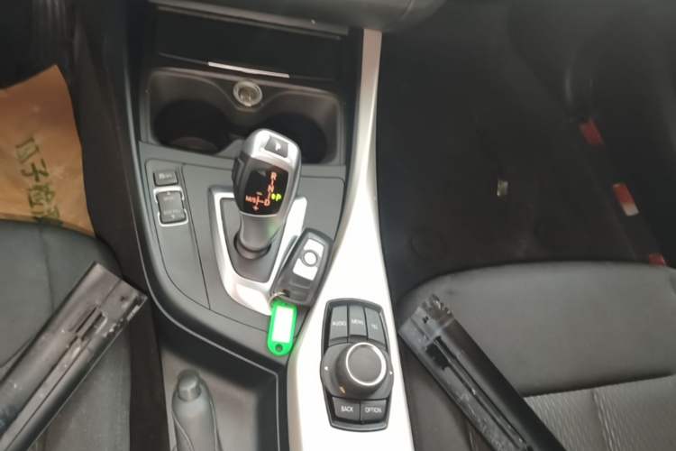 Used BMW 1 Series 2013 Revised 116i Leading Edition Gear Lever