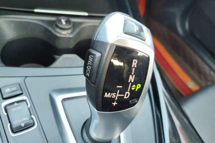 Used BMW 1 Series 2013 Revised 116i Leading Edition Gear Lever