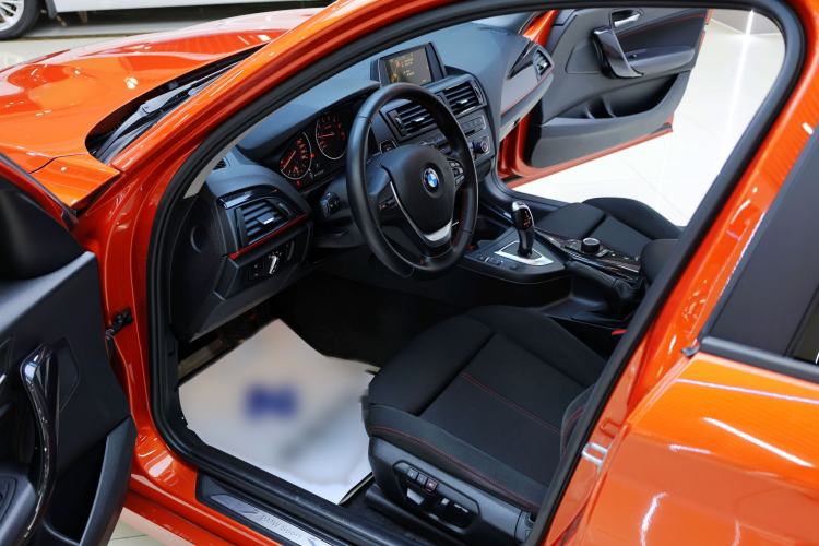 Used BMW 1 Series 2013 Revised 118i Sport Edition Interior 1