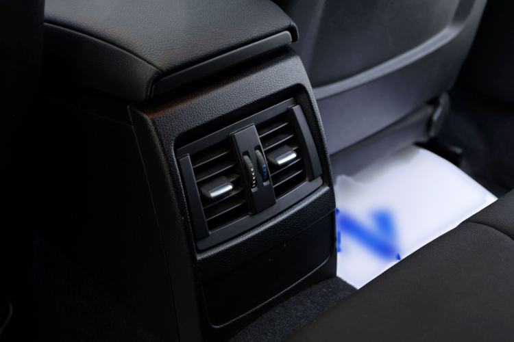 Used BMW 1 Series 2013 Revised 118i Sport Edition Interior 10