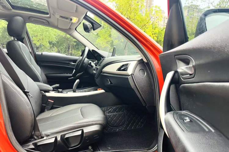 Used BMW 1 Series 2013 Revised 116i Leading Edition Interior 2