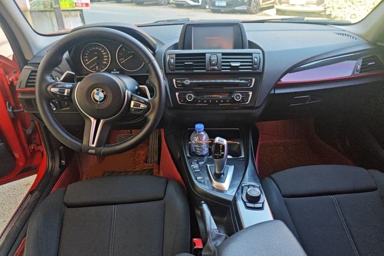 Used BMW 1 Series 2013 Revised 118i Sport Edition Interior 2