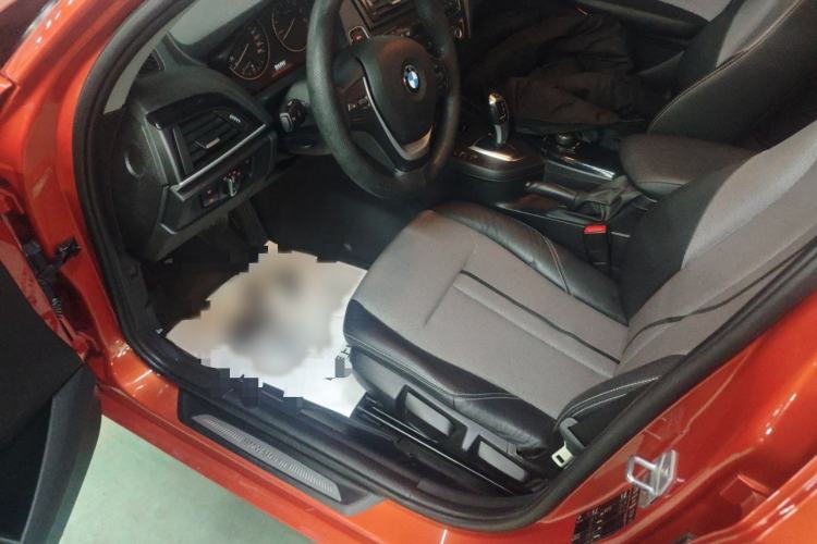 Used BMW 1 Series 2013 Revised 116i Leading Edition Interior 2