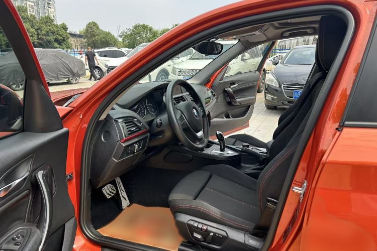 Used BMW 1 Series 2013 Revised 118i Sport Edition Interior 3