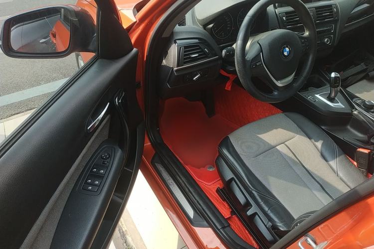 Used BMW 1 Series 2013 Revised 116i Leading Edition Interior 3