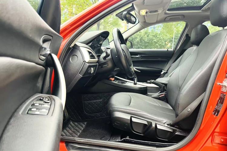 Used BMW 1 Series 2013 Revised 116i Leading Edition Interior 4