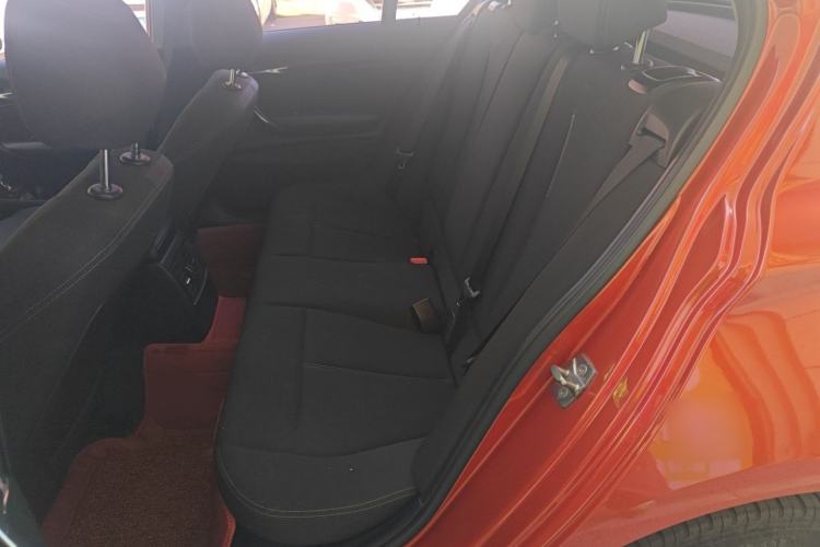 Used BMW 1 Series 2013 Revised 118i Sport Edition Interior 4