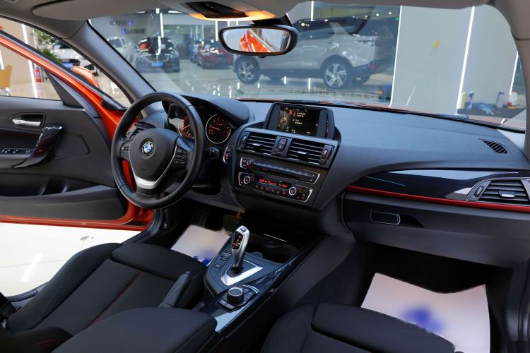 Used BMW 1 Series 2013 Revised 118i Sport Edition Interior 4