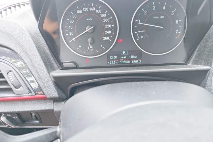 Used BMW 1 Series 2013 Revised 118i Sport Edition Odometer Close Up