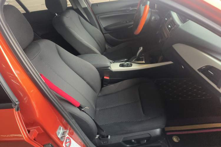 Used BMW 1 Series 2013 Facelifted 118i Leading Edition Right Front Seat
