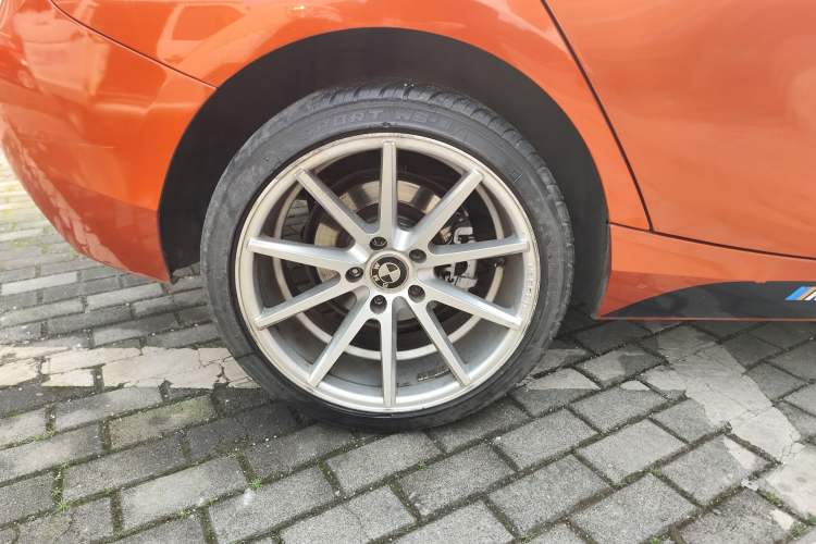 Used BMW 1 Series 2013 Revised 116i Leading Edition Right Rear Wheel Hub