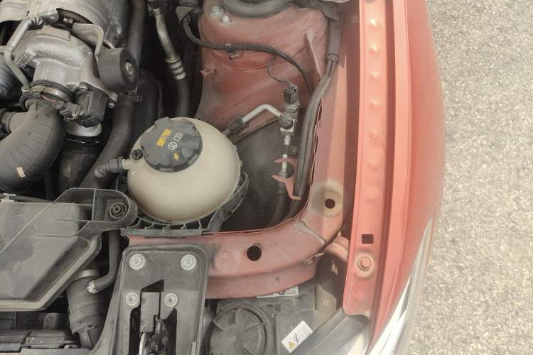 Used BMW 1 Series 2013 Facelifted 118i Leading Edition Engine Bay Left