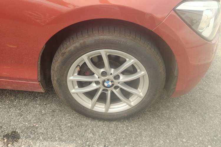 Used BMW 1 Series 2013 Facelifted 118i Leading Edition Right Front Wheel Hub