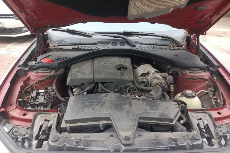 Used BMW 1 Series 2013 Facelifted 118i Leading Edition Engine Bay